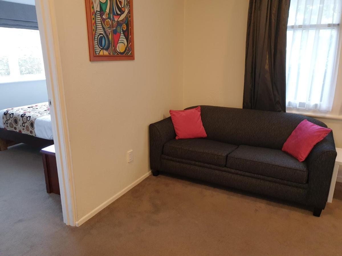 At Eden Park Motel Auckland Dış mekan fotoğraf